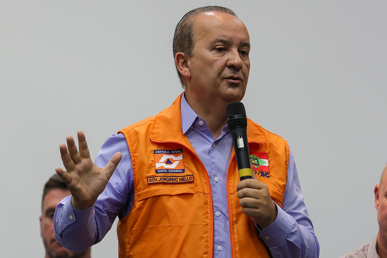Governo de SC cria medidas para ajudar atingidos pelas chuvas