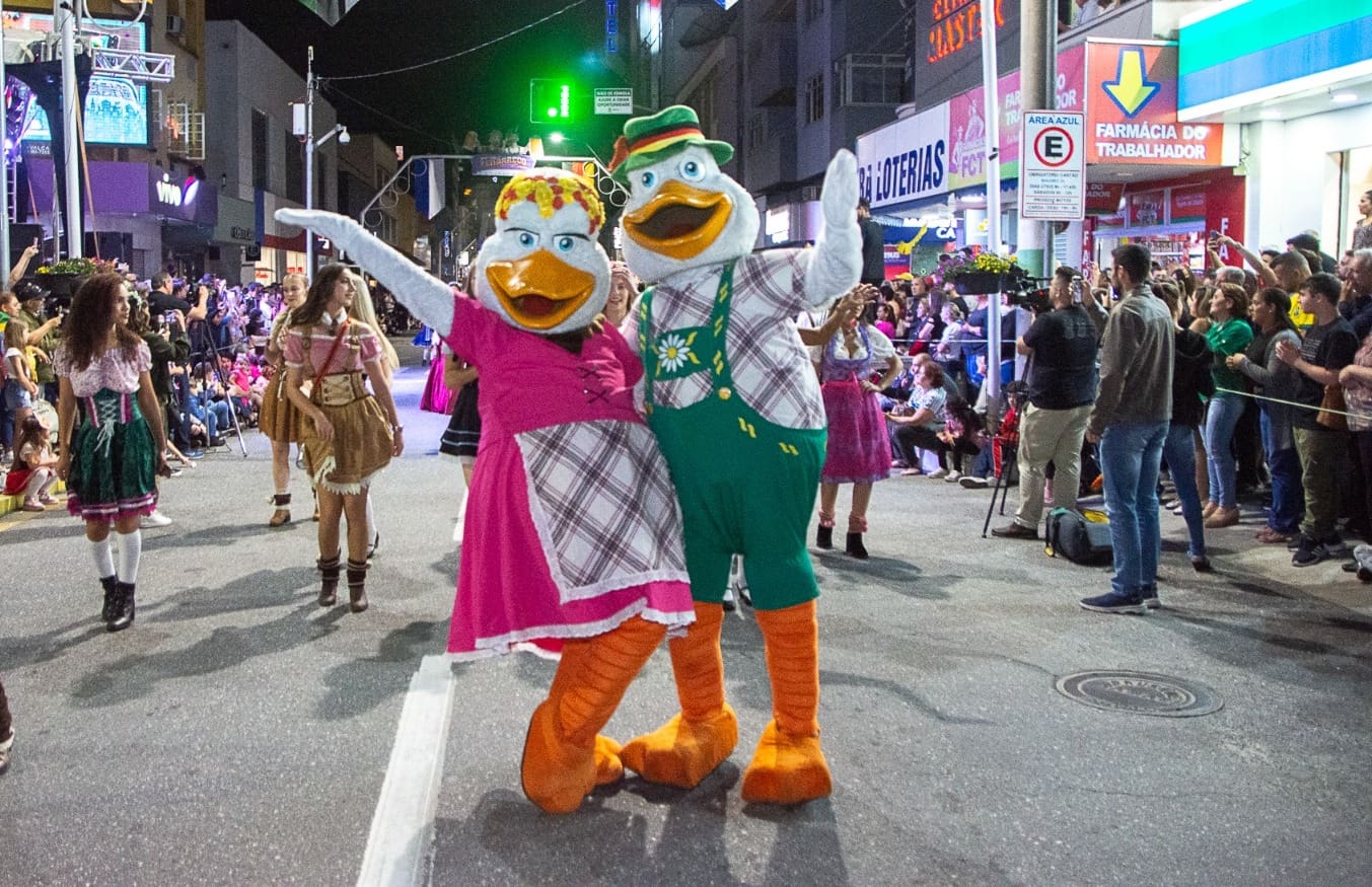 Desfile da 36ª Fenarreco é adiado devido às chuvas em Brusque