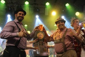 Sangria do 1º barril de chopp marca a abertura da 36° Fenarreco