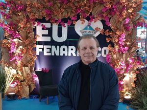 Empresário Cesar Souza visita a 36ª edição da Fenarreco em Brusque