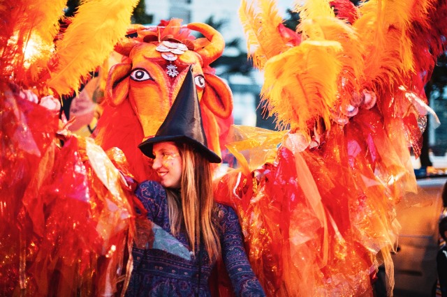 Praça XV sedia neste domingo o 3º Grande Baile Místico de Florianópolis
