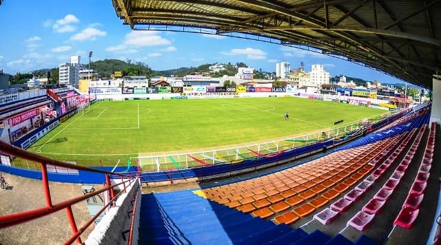 Brusque confirma estádios onde vai sediar jogos na Série B e Catarinense em 2024