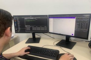 Vaga em TI com salário de R$ 3 mil no Cepon