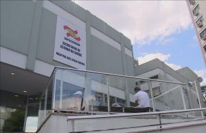 Vídeo: área de hemodiálise do Hospital Celso Ramos é alvo de reclamações