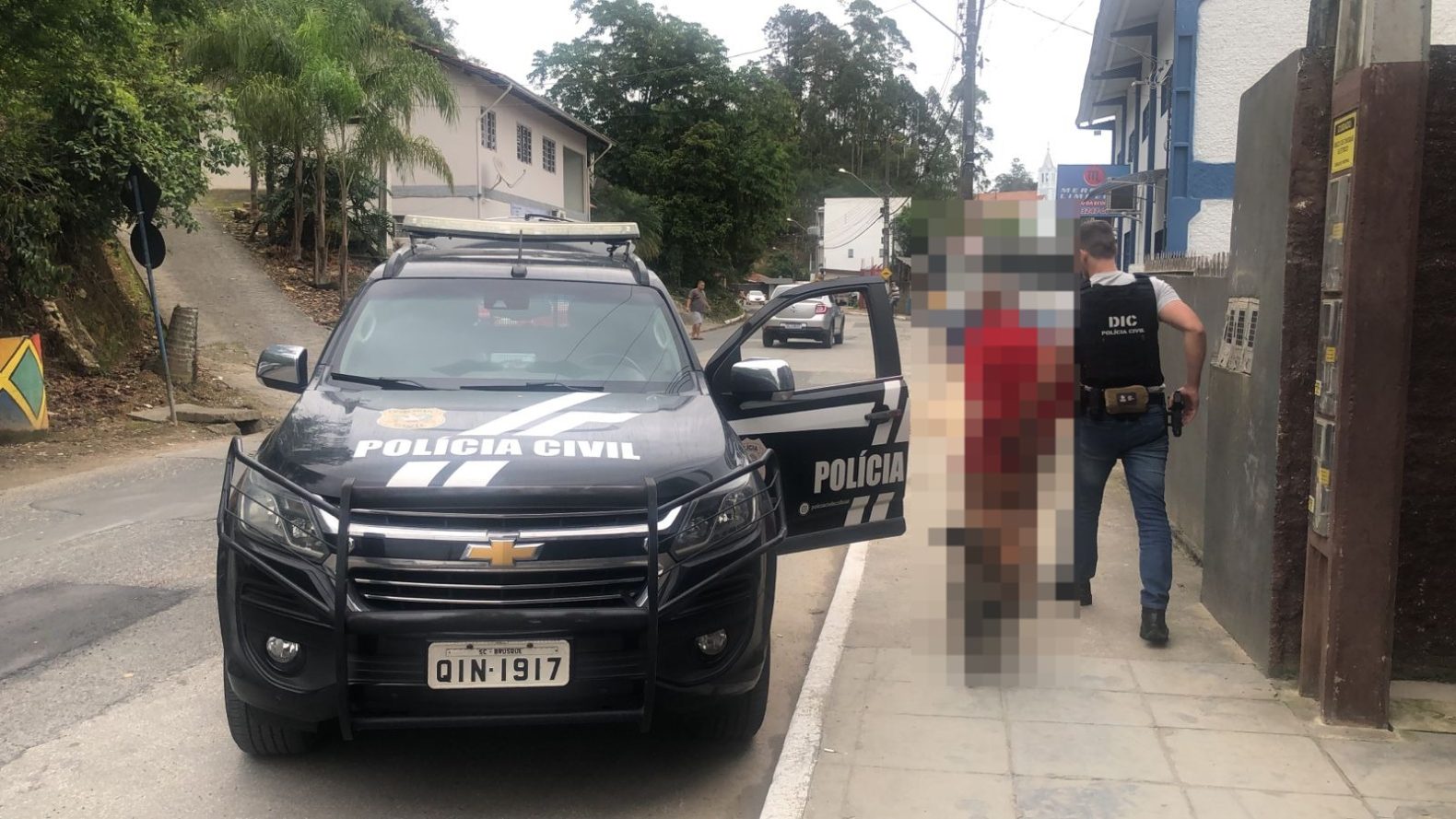 Avô é preso suspeito de estuprar neta em Brusque
