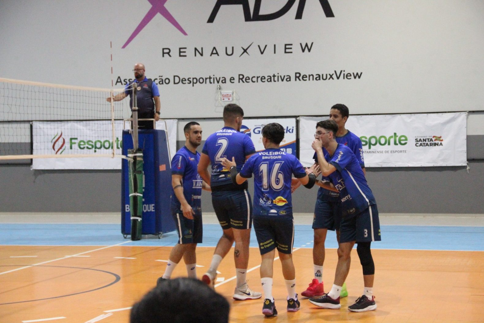 Brusque tem dia perfeito na estreia da fase regional dos Jogos Abertos