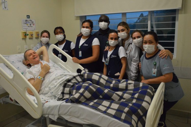 Homem de 48 anos faz transplante em Blumenau em meio à enchente