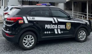 Dupla é presa em flagrante por tráfico de drogas em Brusque