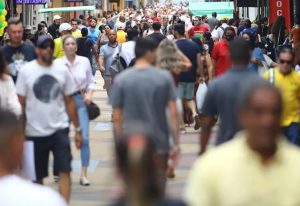 Pesquisa: 53% dos brasileiros acreditam em melhora econômica