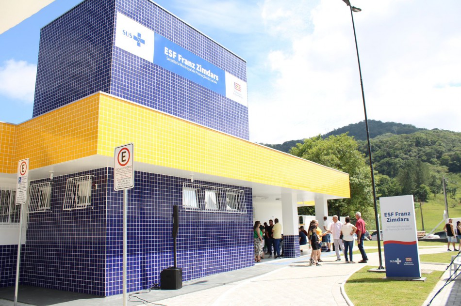 Blumenau: nova estrutura da ESF Franz Zimdars é entregue para a comunidade