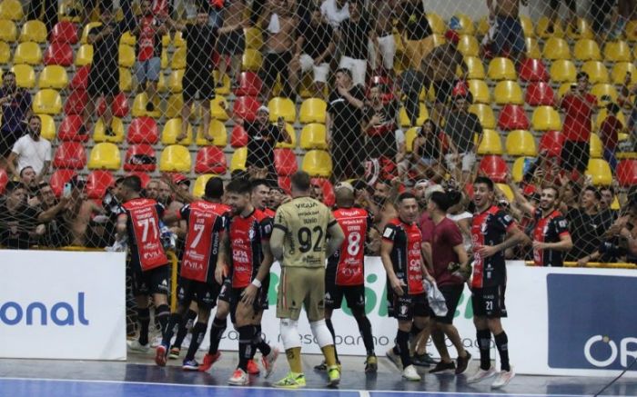 JEC Futsal vence o Magnus e garante vaga na final da Liga Nacional