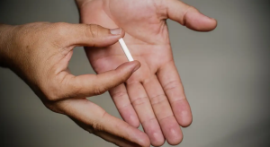 Entenda o que é o chip da beleza usado para emagrecimento