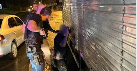Grupo é preso com carga avaliada em R$ 400 mil em Blumenau