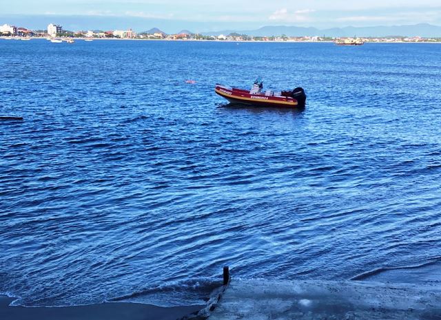 Encontrado corpo do adolescente que sumiu no mar em São Francisco do Sul