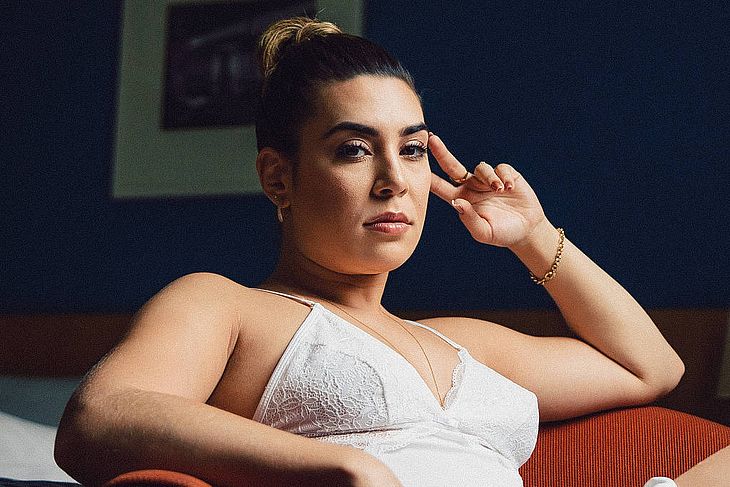 Naiara Azevedo releva que recebia salário de R$ 1 mil do ex-marido