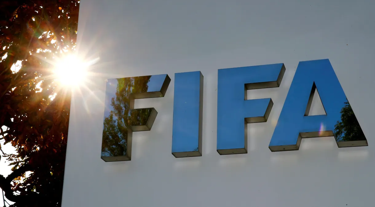 Fifa abandona plano de US$ 4,2 bilhões após pressão da Uefa