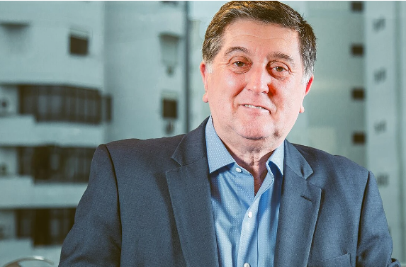 Prefeito de Florianópolis apoia PEC da privatização das praias