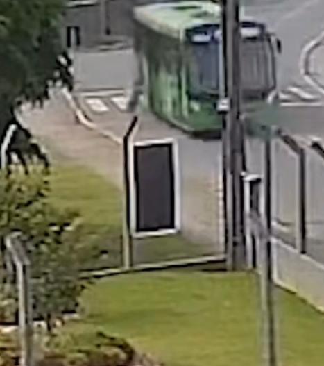 Jaraguá: ônibus de onde idosa foi projetada e morreu passará por perícia