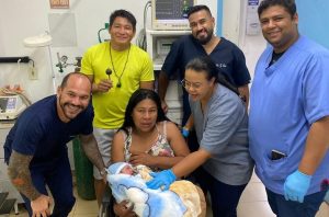 Indígena dá à luz a uma menina a caminho de hospital em SC