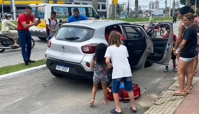 Bombeiros fazem parto com bebê fora da posição a caminho do hospital