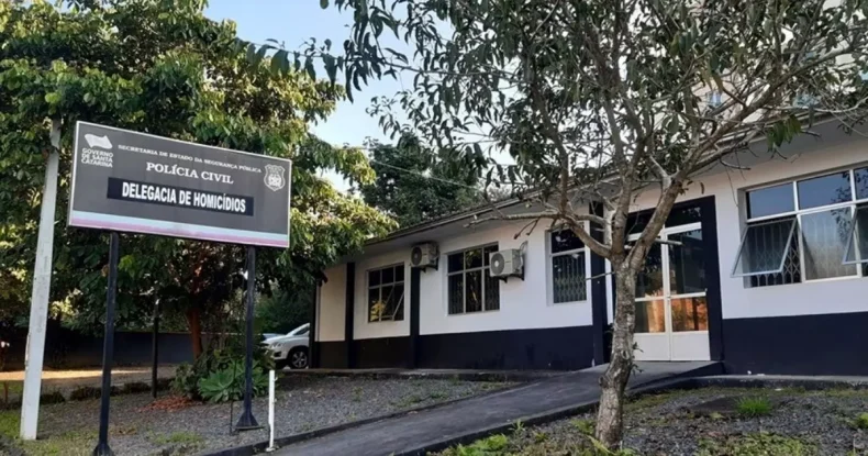 Motorista é preso em flagrante por matar motociclista em Joinville