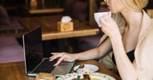 Comércio pode proibir uso de notebooks sem contrariar a lei
