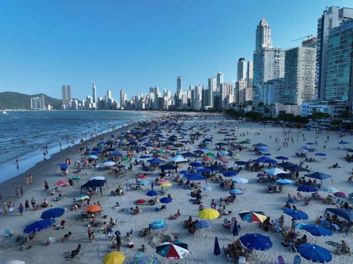 Balneário Camboriú deverá ter aumento de turistas no feriadão