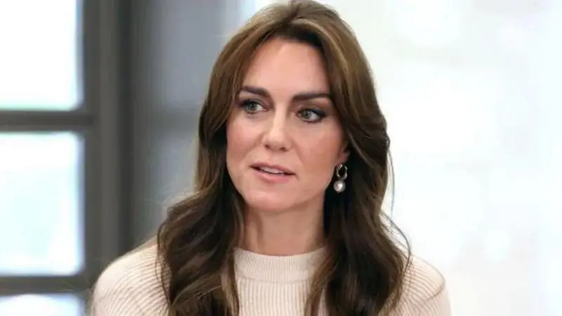 Kate Middleton anuncia tratamento contra  câncer com quimioterapia