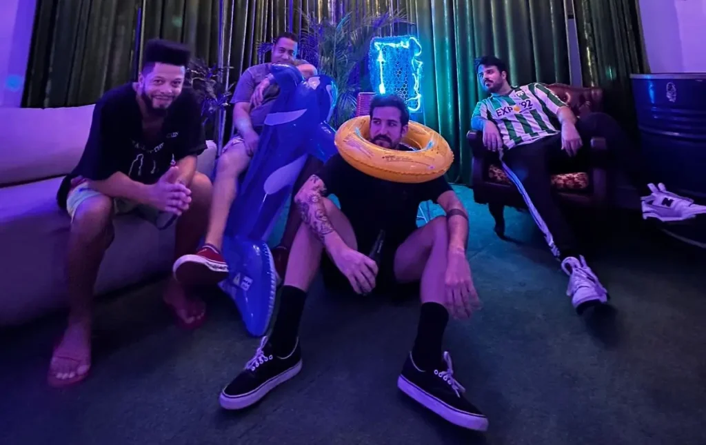 Suits: banda blumenauense soma quase 500 mil views no YouTube