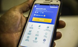 Sacou FGTS em 2025? Veja como declarar no Imposto de Renda 2026