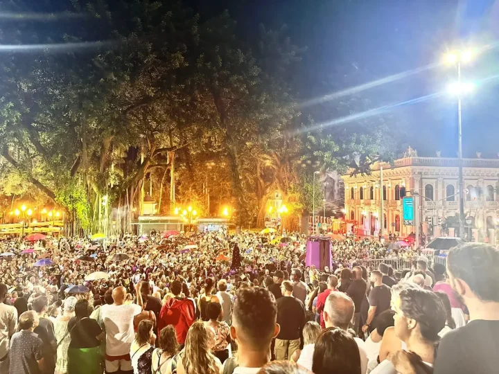 Cortejo que antecede a Procissão reúne 35 mil neste sábado