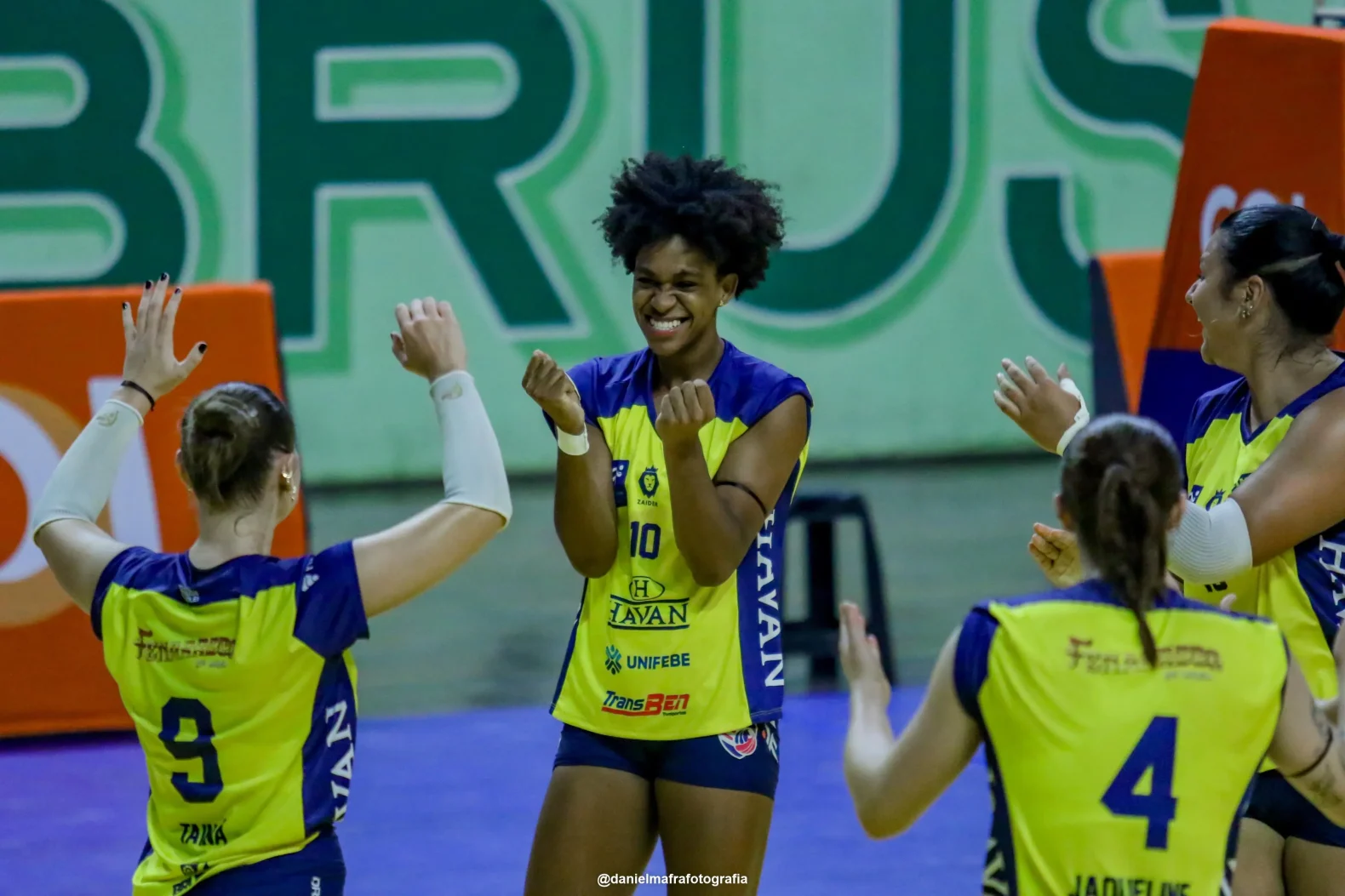 Abel Moda Vôlei vence em Recife e está de volta à elite da Superliga