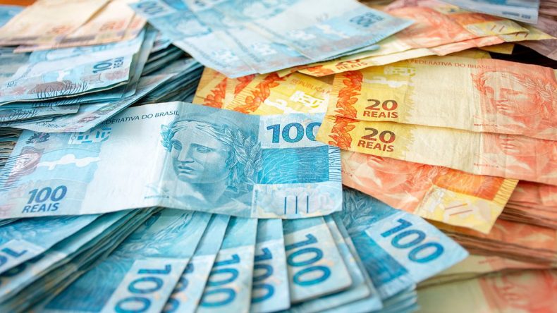 Salário mínimo de 2026 sobe para R$ 1.631