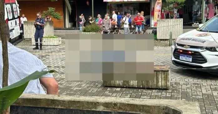 Morador de rua é morto com mais de 20 facadas em Joinville