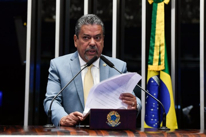 Senado aprova regulamentação de pesquisa científica com seres humanos