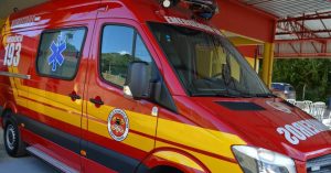 Pai e filho sofrem queimaduras após explosão de gás no Vale