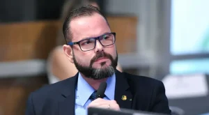 TSE adia julgamento que pode cassar mandato de Jorge Seif