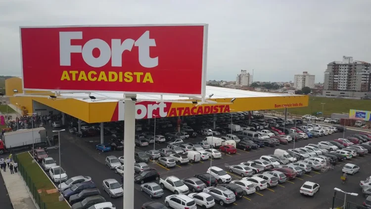 Grupo de SC fica entre 10 maiores supermercadistas do Brasil