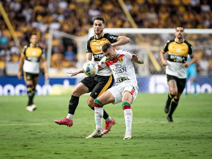 VAR não vê dois pênaltis e Criciúma conquista o bi catarinense