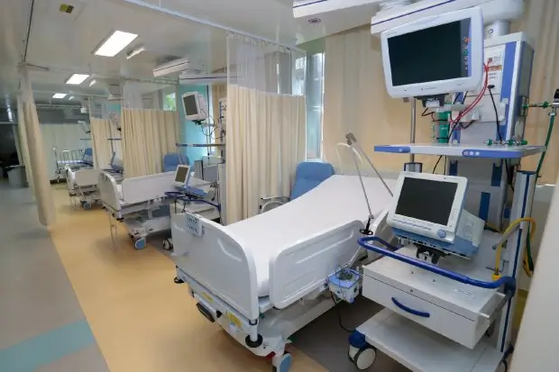Superbactérias aumentam em 3,6 vezes custo de pacientes em UTIs