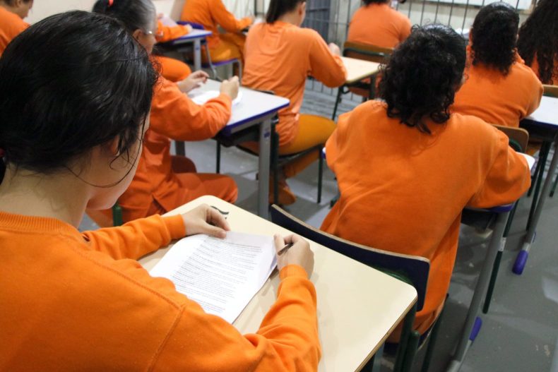 Inep publica edital do Enem para presos