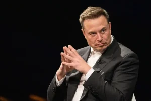 Moraes inclui Elon Musk em inquérito das milícias digitais