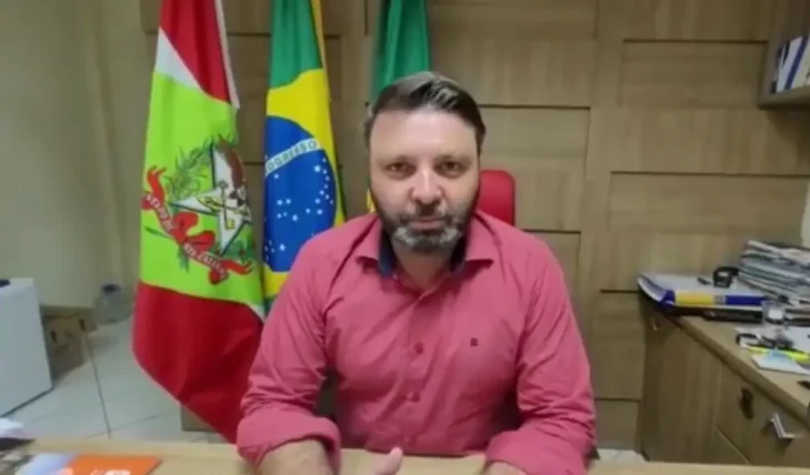 Quem são o prefeito e o vice presos na 5ª fase da Operação Mensageiro