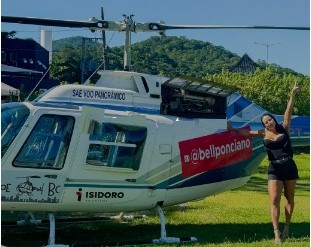 Anac vai investigar influencer que jogou dinheiro de helicóptero