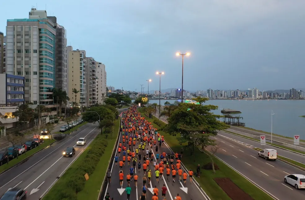 Florianópolis recebe Maratona Internacional; trânsito terá mudanças