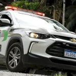 Adolescentes são apreendidos com arma dentro de escola em SC