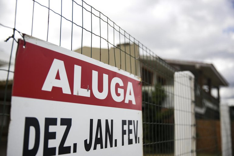 Aluguel em Florianópolis foi o 3º que mais subiu no Brasil, superando a inflação