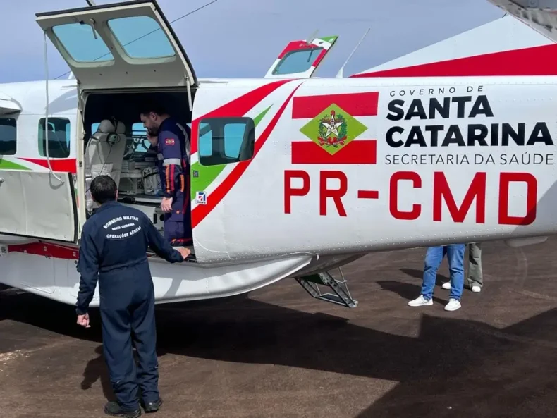 Governo catarinense auxilia o RS com transporte aeromédico