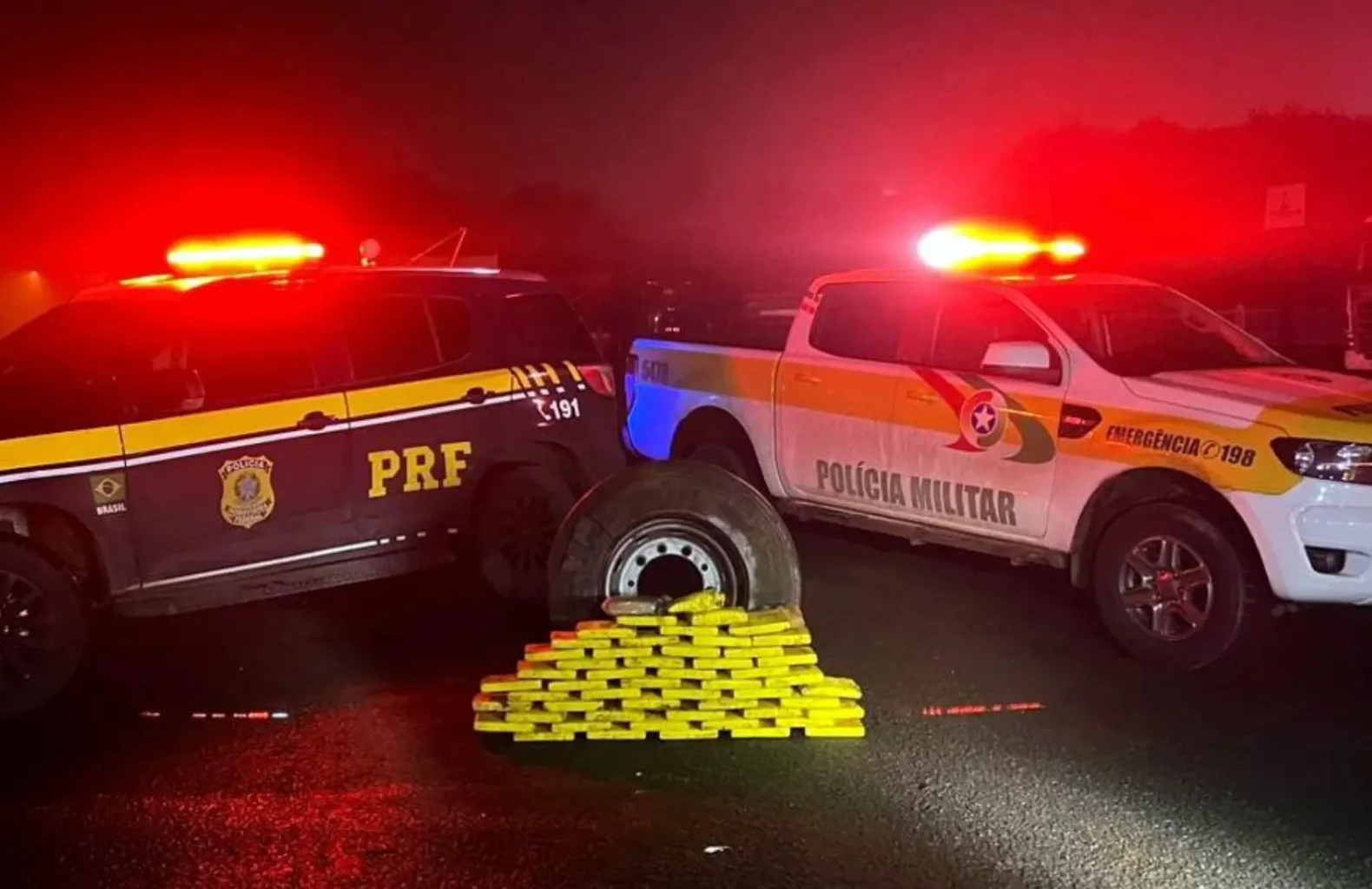 PRF e PMRv encontram droga em carreta com donativos para o RS