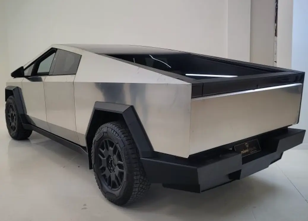 Tesla Cybertruck faz sua estreia no Brasil e é visto em BC
